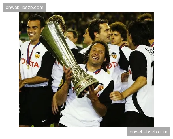 从保级区到中游:拉斯帕尔马斯主帅皮米恩塔的执教之路获认可 从保级区到中游:拉斯帕尔马斯主帅皮米恩塔的执教之路获认可